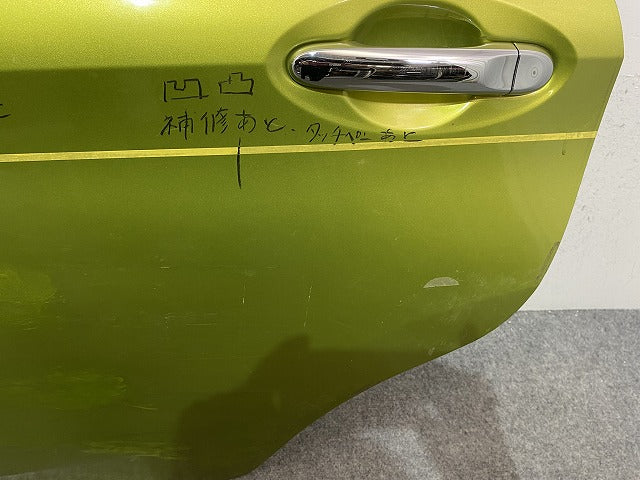 ノート/NOTE E12/NE12 e-POWER/HE12/SNE12 純正 左 リア ドア 内張りガラス付 オリーブグリーン EBA 日産(146365)