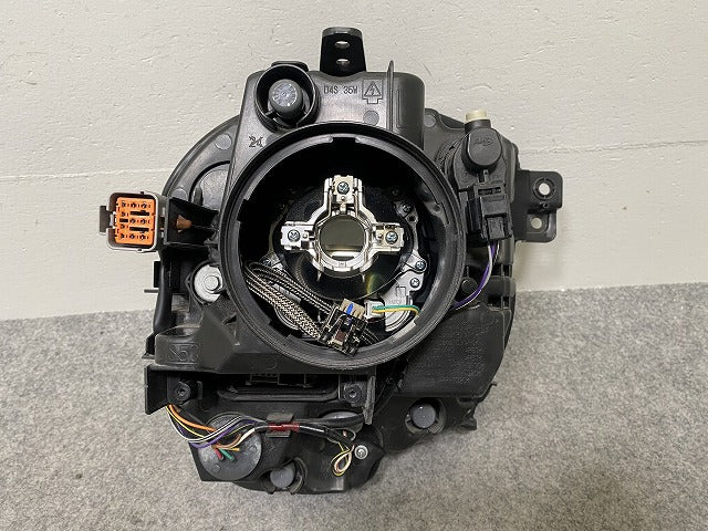 アルト ラパン HE33S 純正 左 ヘッドライト/ランプ キセノン HID レベライザー AFS無 ICHIKOH 1915 スズキ(146369)