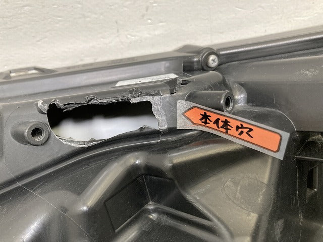 ジャンク!ヴォクシー VOXY 80系/ZRR80W/ZRR85W ZRR80G/ZRR85G 純正 後期 右 ヘッドライト/ランプ LED レベライザー 刻印K 28-240(146387)