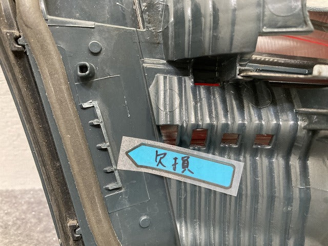 3シリーズ F30/F31 純正 前期 右 テールランプ/ライト/レンズ LED MOBIS 7259916-10/183611-12 BMW(146390)