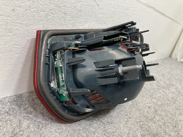 3シリーズ F30/F31 純正 左 テールランプ/ライト/レンズ LED MOBIS 7259915-10/183611-12 BMW(146391)