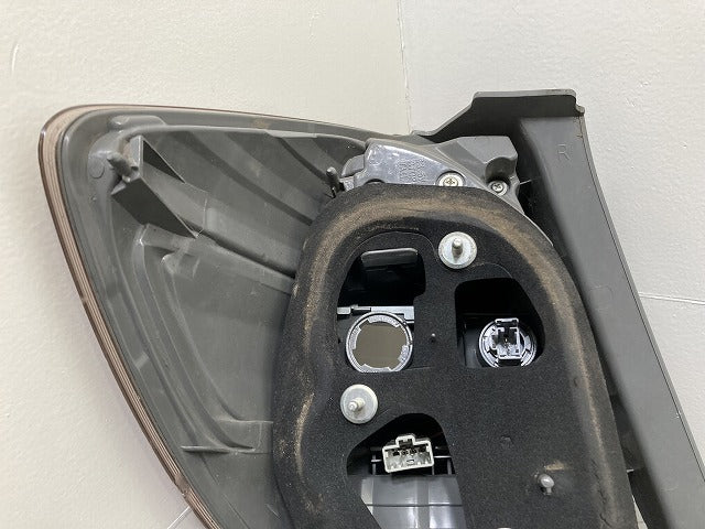 フィット RS GE8/GE9 純正 右 テールランプ/ライト/レンズ LED スタンレー STANLEY P9882 ホンダ(146392)