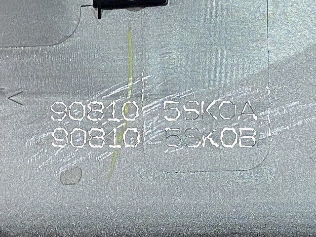 リーフ ZE1 純正 リア ガーニッシュ 90810 5SK0A ブラック ソリッド 日産(146414)