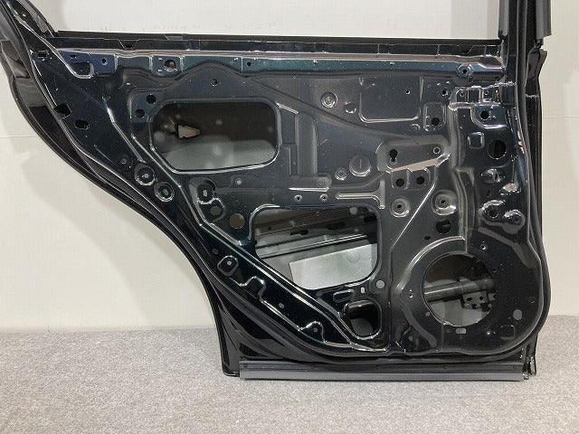スカイライン/SKYLINE V37/YV37/HV37/HNV37/ZV37 純正 左 リア ドア バイザー付 ガーネットブラック GAC 日産(146449)