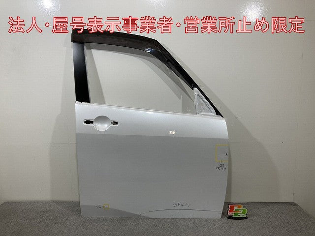 セレナ C28/NC28/FC28/FNC28 e-POWER/GC28/GFC28 純正 右 フロント ドア バイザー付 プリズムホワイト QBE 日産(146483)