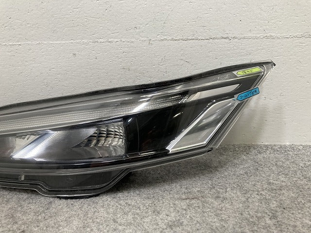 セレナ ハイウェイスター/S/X/G/XV/C27/GFC27/GFNC27/GC27/GNC27 純正 前期 左 ウィンカー LED KOITO 212-23719 日産(146490)