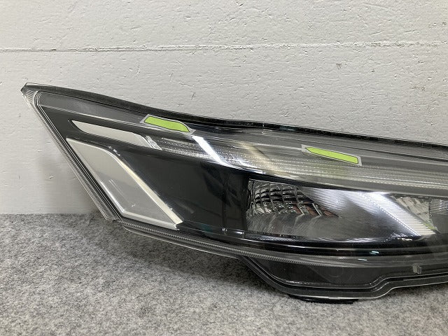 セレナ/ハイウェイスター C27/GFC27/GFNC27 e-POWER/HFC27 純正 前期 右 ウィンカー LED KOITO 212-23719 日産(146494)