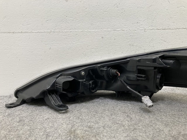 セレナ/ハイウェイスター C27/GFC27/GFNC27 e-POWER/HFC27 純正 前期 右 ウィンカー LED KOITO 212-23719 日産(146494)
