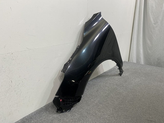 ハリアー 80系/G/Z/MXUA80/MXUA85/AXUH80/AXUH85 PHEV/AXUP85 純正 左 フロント フェンダー プレシャスブラックパール 219 トヨタ(146498)