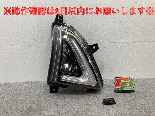 デイズ ハイウェイスター B44W/B45W/B47W/B48W 純正 右 ウィンカー コンビネーションランプ LED KOITO 212-23776 26120-7ME0A 日産(146499)