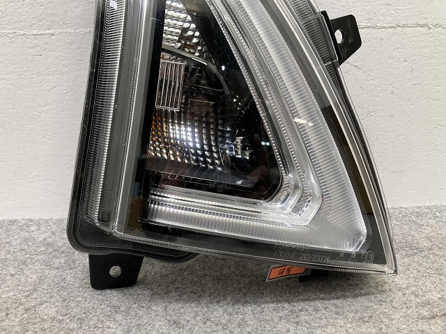デイズ ハイウェイスター B44W/B45W/B47W/B48W 純正 右 ウィンカー コンビネーションランプ LED KOITO 212-23776 26120-7ME0A 日産(146499)