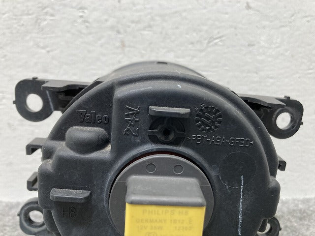 ハスラー MR31S/MR41S 純正 フォグランプ/フォグライト ハロゲン VALEO 35500-63J13-000 スズキ(146509)