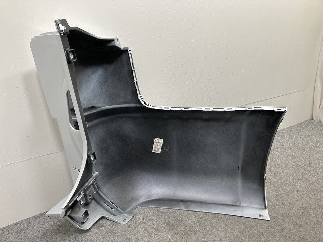 デリカD:5/D5 CV1W/CV5W 純正 後期 左 リア コーナーパネル/コーナーカバー 6410D305ZZ ホワイト メタリック 三菱(146512)