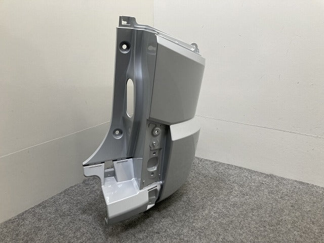 デリカD:5/D5 CV1W/CV5W 純正 後期 右 リア コーナーパネル/コーナーカバー 6410D306ZZ 三菱(146514)
