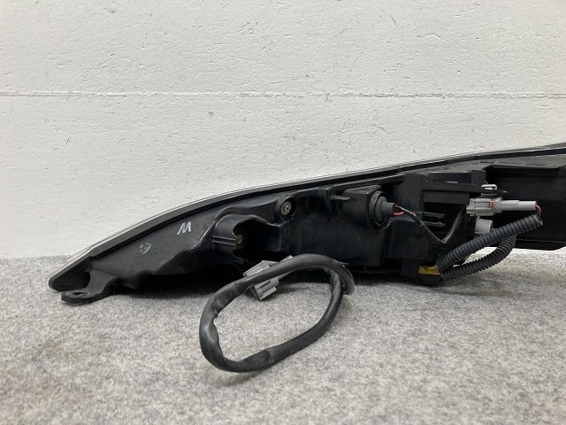 セレナ C27 e-POWER/HC27/HFC27 オーテック/GC27/GNC27 純正 後期 右 ウィンカー LED 刻印W KOITO 210-23785 26120-5TT5A 日産(146525)