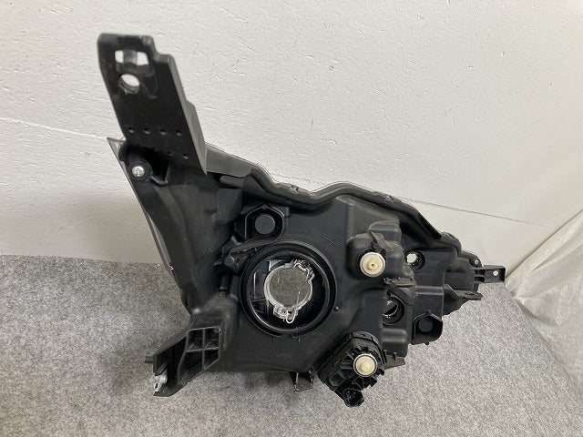 デイズ/eKワゴン B43W B46W/B33W B36W 純正 左 ヘッドライト/ランプ レベライザーハロゲン KOITO 100-23775 26075-7MA0A 日産(146530)