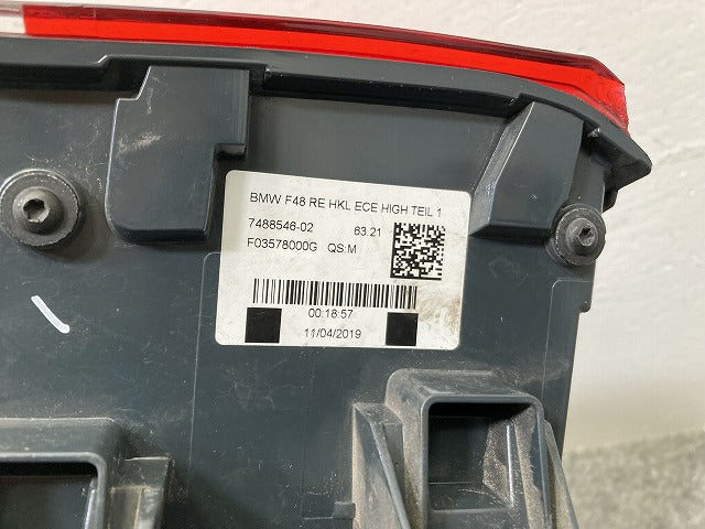 X1 F48 純正 右 テールランプ/ライト/レンズ ハロゲン OLSA 7488546-02 BMW(146536)