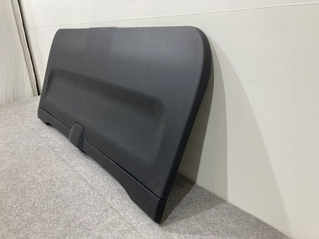 セレナ C27 e-POWER/HC27/HFC27 オーテック/GC27/GNC27 純正 リア バックドア トリム 内張り 909017DA0A 素地 日産(146537)