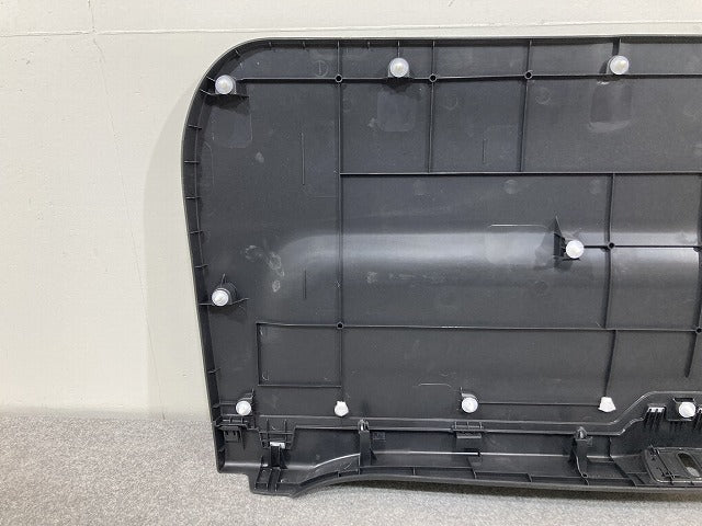 セレナ C27 e-POWER/HC27/HFC27 オーテック/GC27/GNC27 純正 リア バックドア トリム 内張り 909017DA0A 素地 日産(146537)