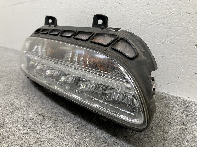 970 パナメーラ S/PORSCHE 2009-2011 純正 右 フォグランプ/フォグライト LED ZKW 997.631.084.01 ポルシェ(146540)