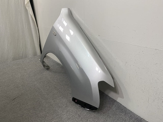 サクシード/プロBOX/プロボックス 160系/NCP160/NCP165/NSP160/NSP165 純正 右 フロント フェンダー シルバーマイカメタリック146560)