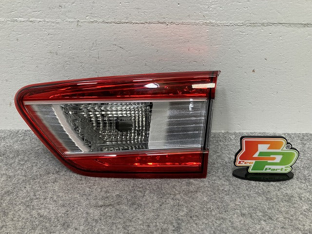 インプレッサ GT/GT2/GT3/GT6/GT7 純正 右 テールランプ/ライト/レンズ ハロゲン MOBIS FBM924-36 84912FL061 スバル(146574)