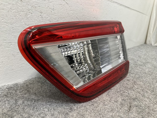 インプレッサ GT/GT2/GT3/GT6/GT7 純正 右 テールランプ/ライト/レンズ ハロゲン MOBIS FBM924-36 84912FL061 スバル(146574)