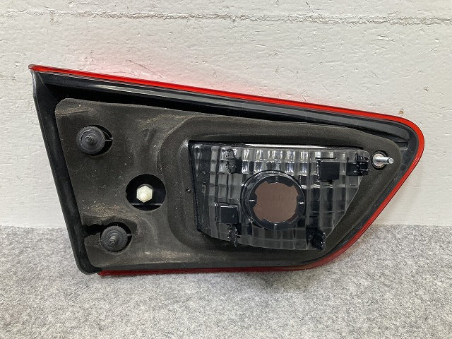 インプレッサ GT/GT2/GT3/GT6/GT7 純正 右 テールランプ/ライト/レンズ ハロゲン MOBIS FBM924-36 84912FL061 スバル(146574)