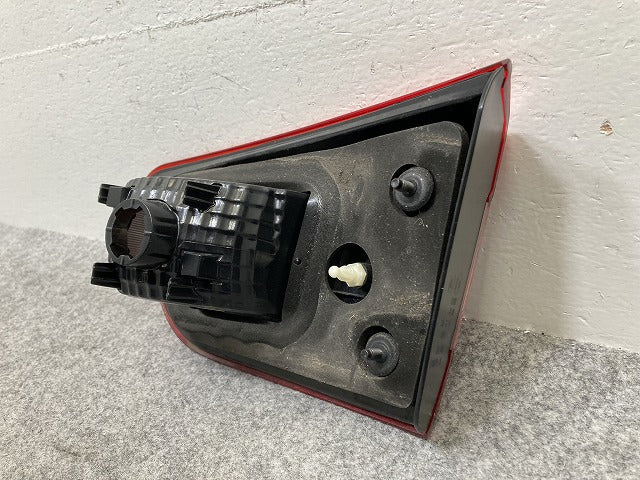 インプレッサ GT/GT2/GT3/GT6/GT7 純正 左 テールランプ/ライト/レンズ ハロゲン MOBIS FBM924-35 84912FL071 スバル(146575)