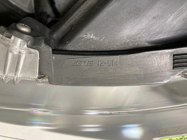 カローラ スポーツ 210系/NRE210H/NRE214H/ZWE211H/ZWE213H/ZWE219H/MZEA12H 純正 左 ヘッドライト/ランプ レベライザーLED 刻印B(146584)