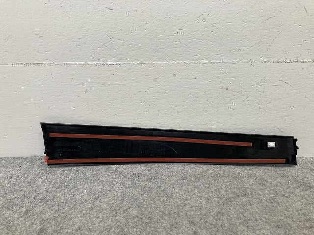 新品!レガシィ/レガシー アウトバック B14 純正 右 フロント ドア トリム 63563AJ020 素地 スバル(146596)