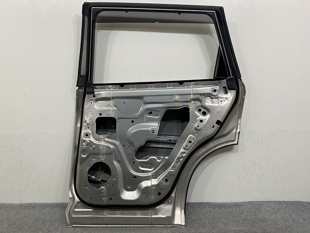 エクストレイル/X-TRAIL T33/SNT33 純正 右 リア ドア バイザー付 シェルブロンド KAY 日産(146597)