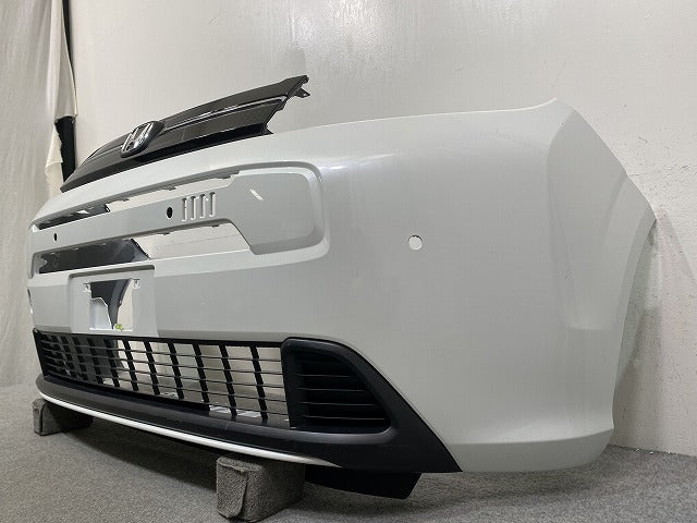 フリード エアー/GT1/GT3 e:HEV/GT5/GT7 純正 フロント バンパー グリル付 71101-33F-J000 プラチナホワイトパール NH609P ホンダ(146610)