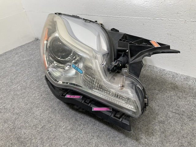 クワトロポルテ MQP 純正 右 ヘッドライト/ランプ AFS付 バラストキセノン HID VALEO 670001625 マセラティ(146622)