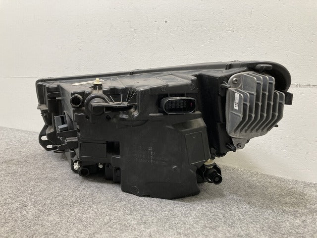 XC40 純正 右 ヘッドライト/ランプ LED 刻印D VALEO 32293921 31655987 ボルボ(146629)