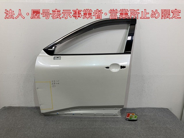 エクストレイル/X-TRAIL T33/SNT33 純正 左 フロント ドア バイザー付 プリズムホワイト QBE 日産(146637)