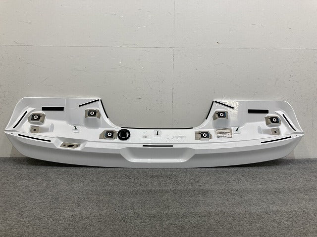 新車取り外し!ランドクルーザー/ランクル FJA300W/VJA300W 純正 リア ルーフスポイラー/ウイング 76085-60130/1(146659)