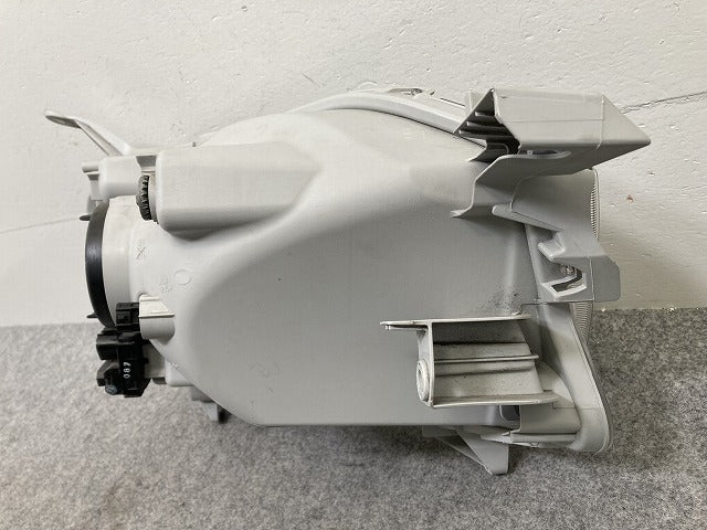 プロボックス/サクシード NCP160V/NCP165V/NHP160V 純正 左 ヘッドライト/ランプ レベライザーハロゲン 刻印A KOITO 52-279 トヨタ(146683)