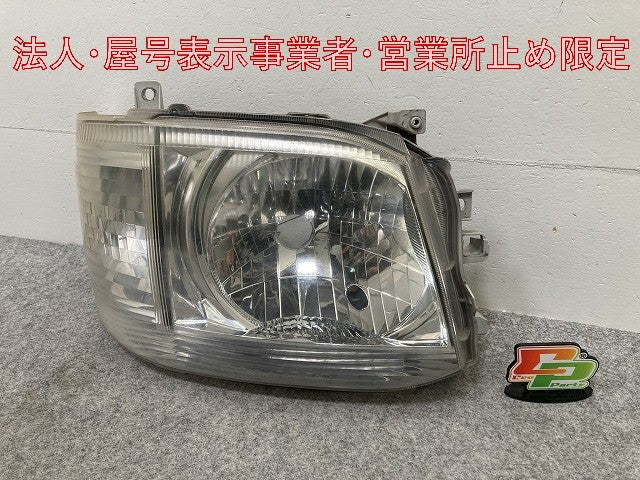 ハイエース 200系 純正 右 ヘッドライト/ランプ ハロゲン レベライザー 刻印55 KOITO 26-126 トヨタ(146685)
