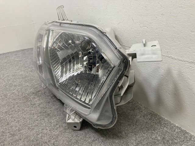 プロボックス/サクシード NCP160V/NCP165V/NHP160V 純正 右 ヘッドライト/ランプ ハロゲン レベライザー 刻印A KOITO 52-279(146688)