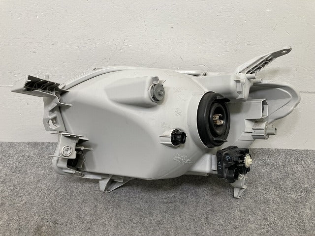 プロボックス/サクシード NCP160V/NCP165V/NHP160V 純正 右 ヘッドライト/ランプ ハロゲン レベライザー 刻印A KOITO 52-279(146688)