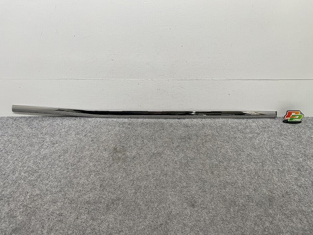 新品!ヴォクシー VOXY 80系/ZRR80W/ZRR85W ZRR80G/ZRR85G 純正 右 リア ドア サンドウィンドゥモール 08165-28010 メッキ トヨタ(146711)