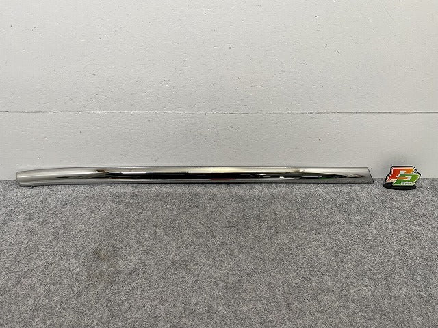 新品!ヴォクシー VOXY 80系/ZRR80W/ZRR85W ZRR80G/ZRR85G 純正 左 リア パネル サイドウィンドゥモール 08165-28010 メッキ トヨタ(146714)