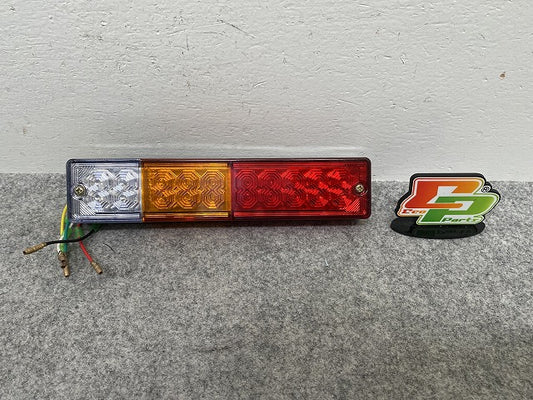 トレーラー/トラック 12V/24V 純正 テールランプ/ライト/レンズ LED 汎用品(146732)