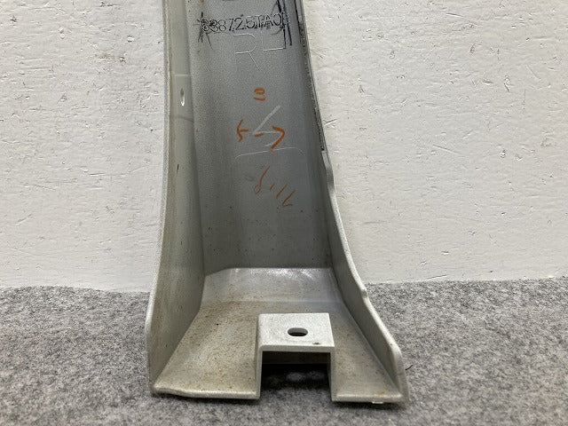 セレナ/ハイウェイスター C27/GFC27/GFNC27/HFC27 純正 右 フロント フェンダープロテクター サイドパネル 638725TA0B(146737)