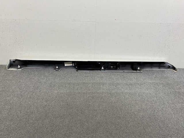 ルークス ハイウェイスター B44A/B45A/B47A/B48A 純正 左 サイドステップ/サイドスカート 76851 7NC-0 ホワイトパール QBB 日産(146741)