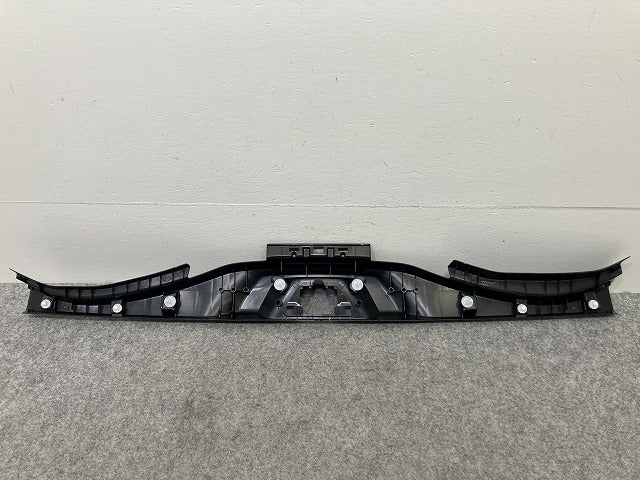 アルファード/ヴェルファイア 40系/AGH40/45/TAHA40W/45W/AAHH40W/45W 純正  バックパネルカバー トリム 67935-V2010(146758)