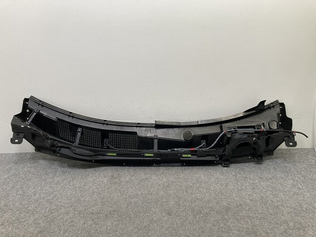 ヤリスクロス MXPB10/MXPB15/MXPJ10/MXPJ15 純正 フロント カウルトップ パネル ルーバー 55708-52440/52450 素地 トヨタ(146760)