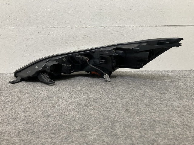 セレナ/ハイウェイスター C27/GFC27/GFNC27 e-POWER/HFC27 純正 右 ウィンカー LED 刻印X クリアコーナーランプ KOITO 212-23719(146762)
