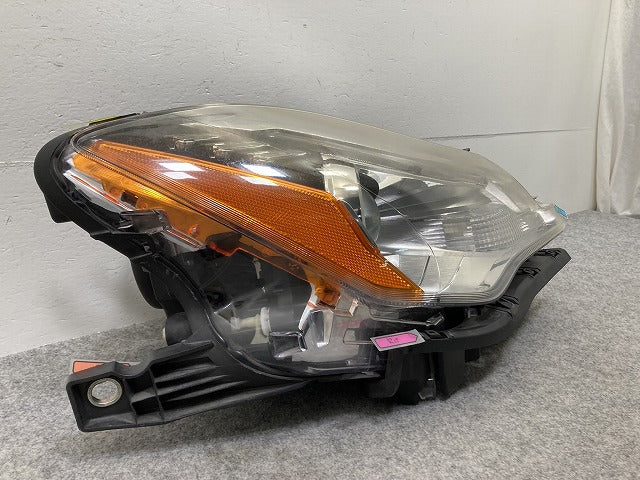クワトロポルテ MQP 純正 右 ヘッドライト/ランプ AFS付 バラストキセノン HID VALEO 670001625 マセラティ(146783)